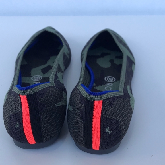 🧡 Rothy's The Point Olive Camo Flat Woman's Shoes - Picture 12 of 12